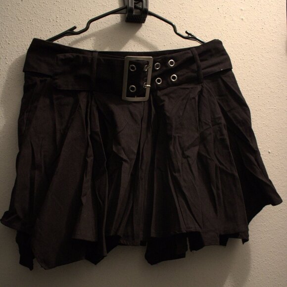 Social Collision Black Godet Skirt W/ Belt - Picture 2 of 8